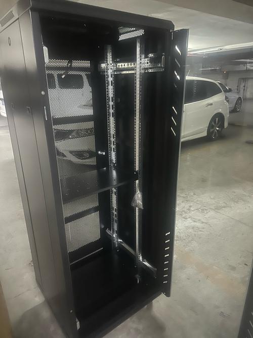 32U 1.6米网络机柜 数据中心的标准配置与选型指南